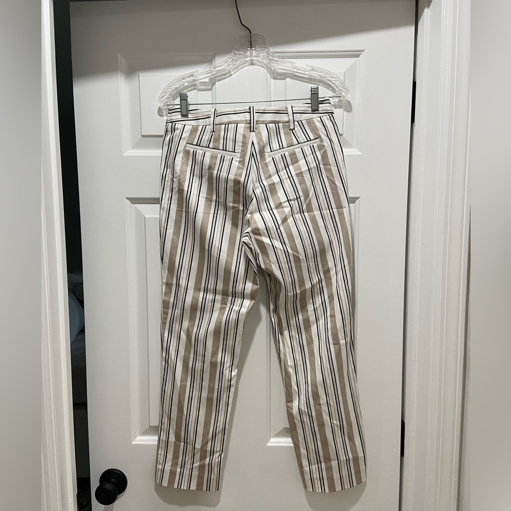 Pure Collection Capri Trouser - Picture 2 of 3